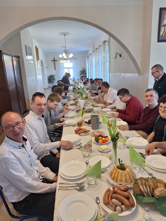 Uroczyste Śniadanie Wielkanocne